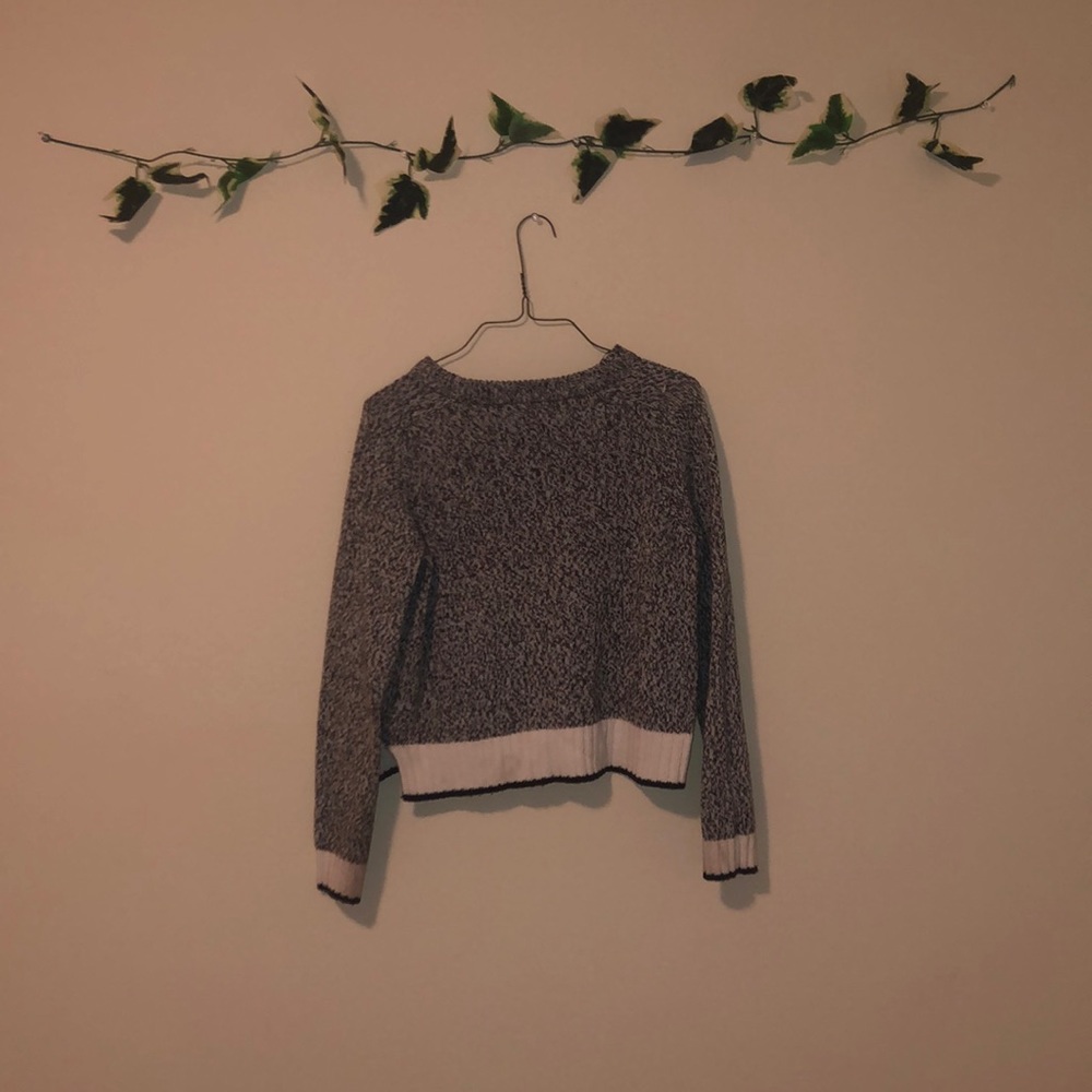 Long sleeve cable knit shirt